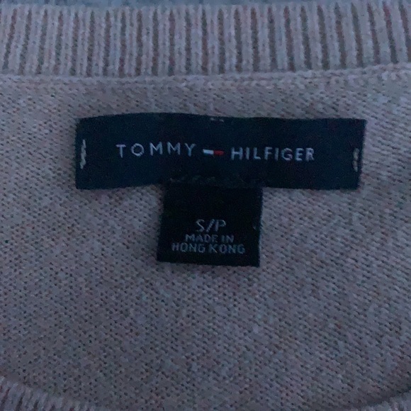 Tommy Hilfiger sweater - Picture 2 of 2